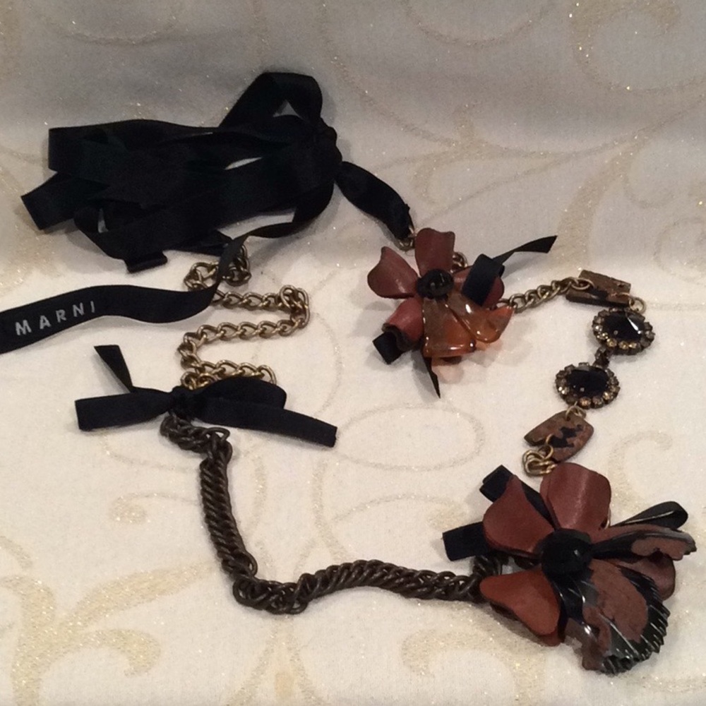AUTH “MARNI” LONG, LEATHER FLOWER, RIBBON NECKLACE
